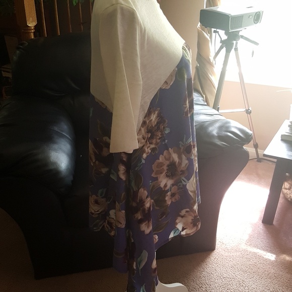 Purple & Ivory Floral Print Blouse - Picture 8 of 8